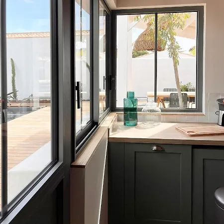 Holiday home Les Pins Etoiles - 100m De La A Sur *