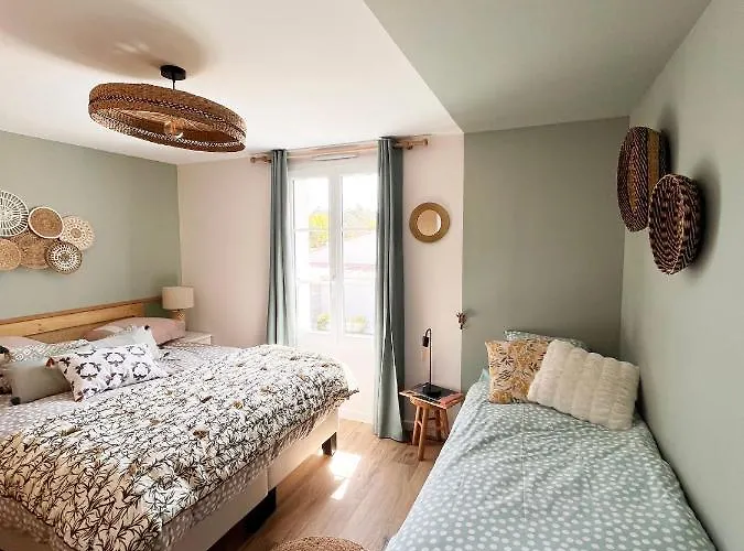 Casa de Férias Les Pins étoilés - 100m De La à Sur *